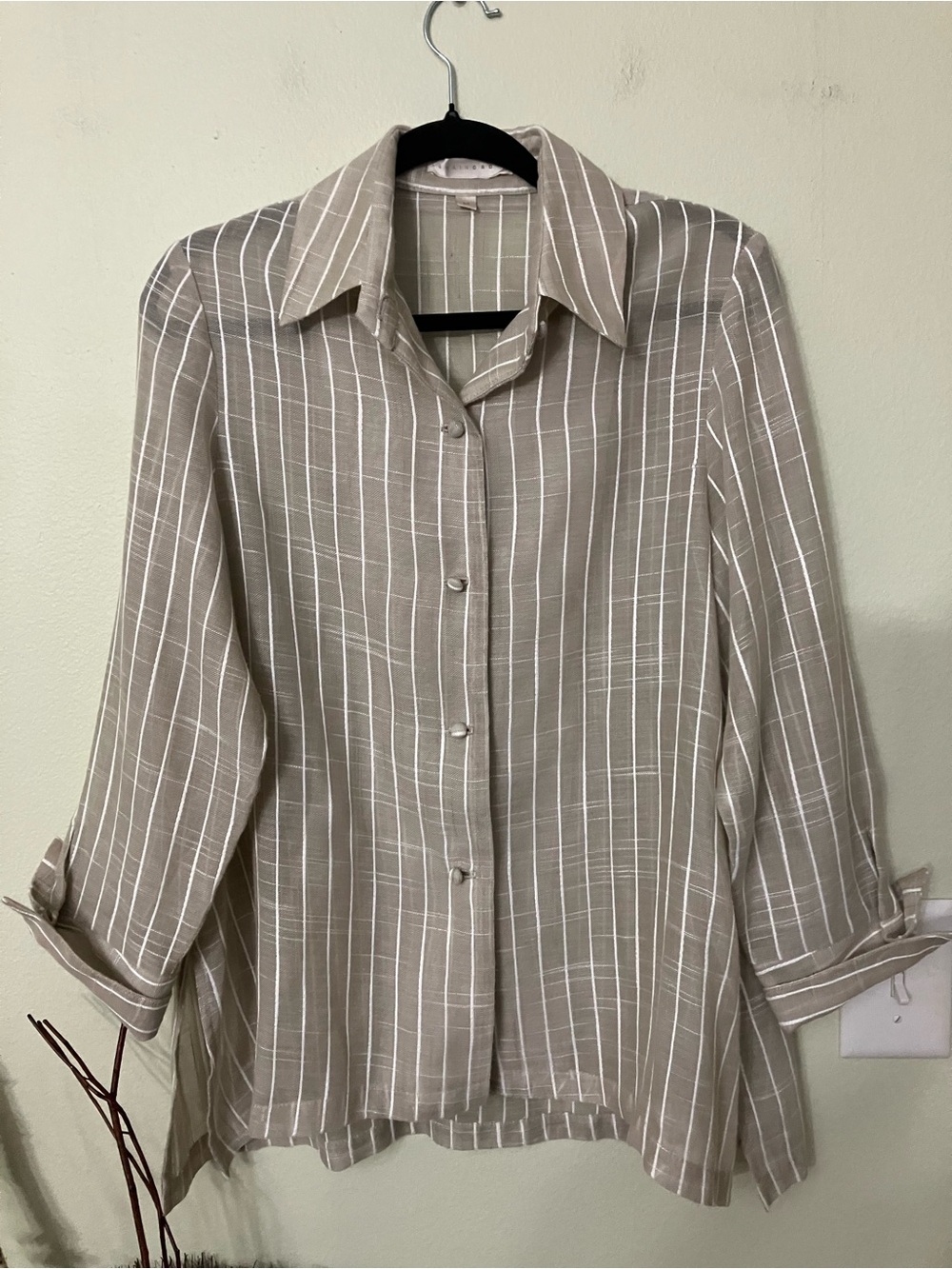 Loraine Croft 100% Linen beige white textured vertical striped button down